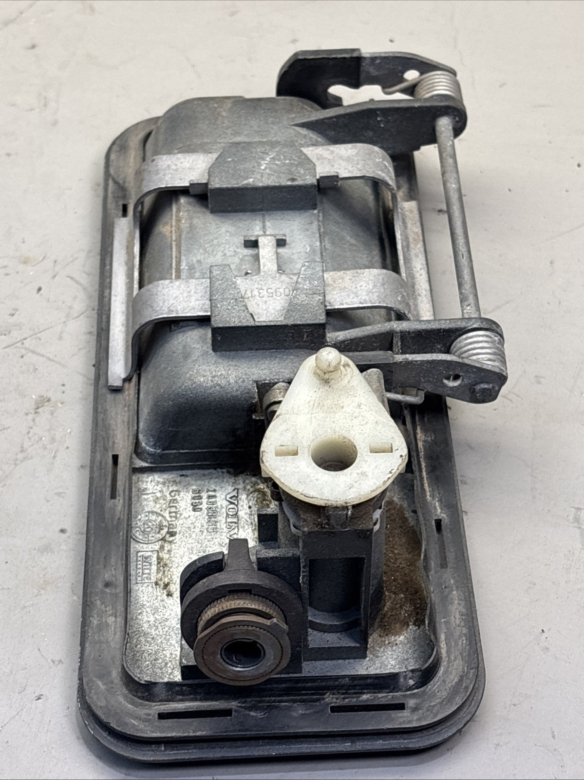 Genuine Volvo Truck LH Driver Side Exterior Door Handle 20398466