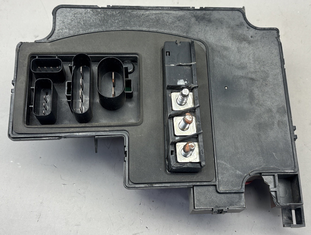 Freightliner Daimler Battery Cable Access Power Module - P/N A66-10291-005