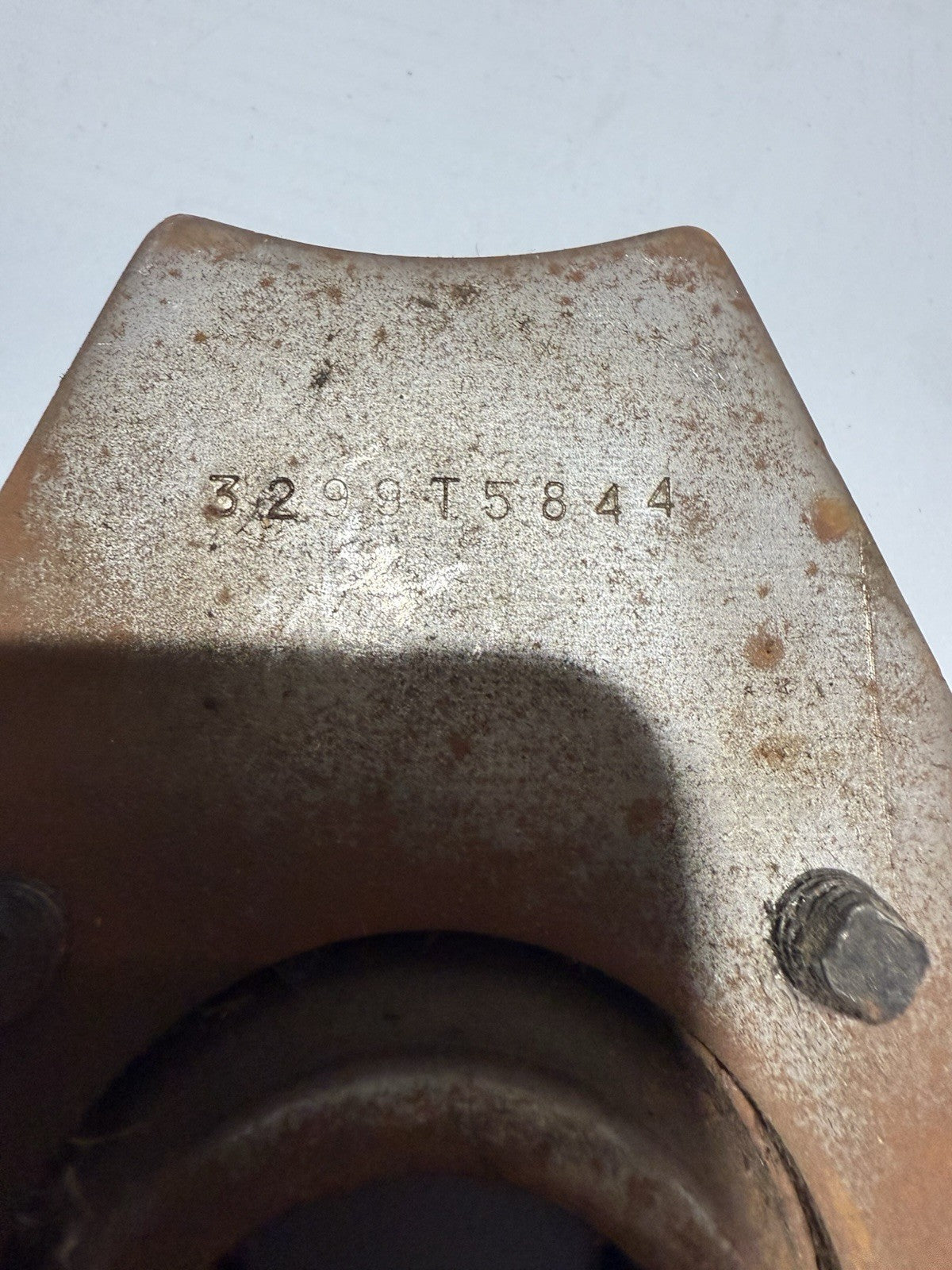 Meritor A3299T5844 Ay Cam Brkt