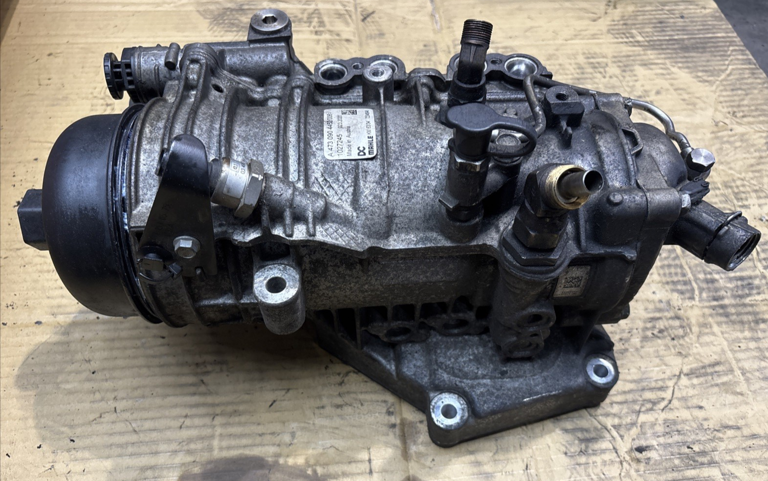 DETROIT DIESEL FUEL FILTER HOUSING A473 090 4452/006
