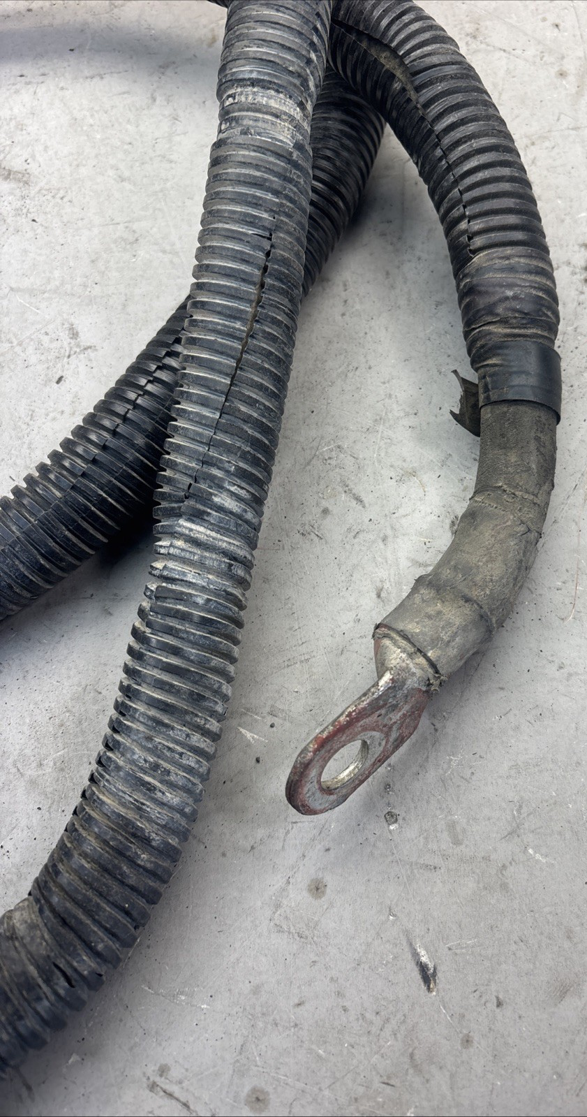 FREIGHTLINER CASCADIA NEGATIVE MINUS CABLE 8 FT  OEM
