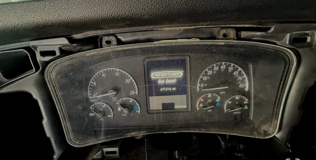2020 Freightliner Cascadia Instrument Dash Cluster P/N A22-75412-200 677 miles