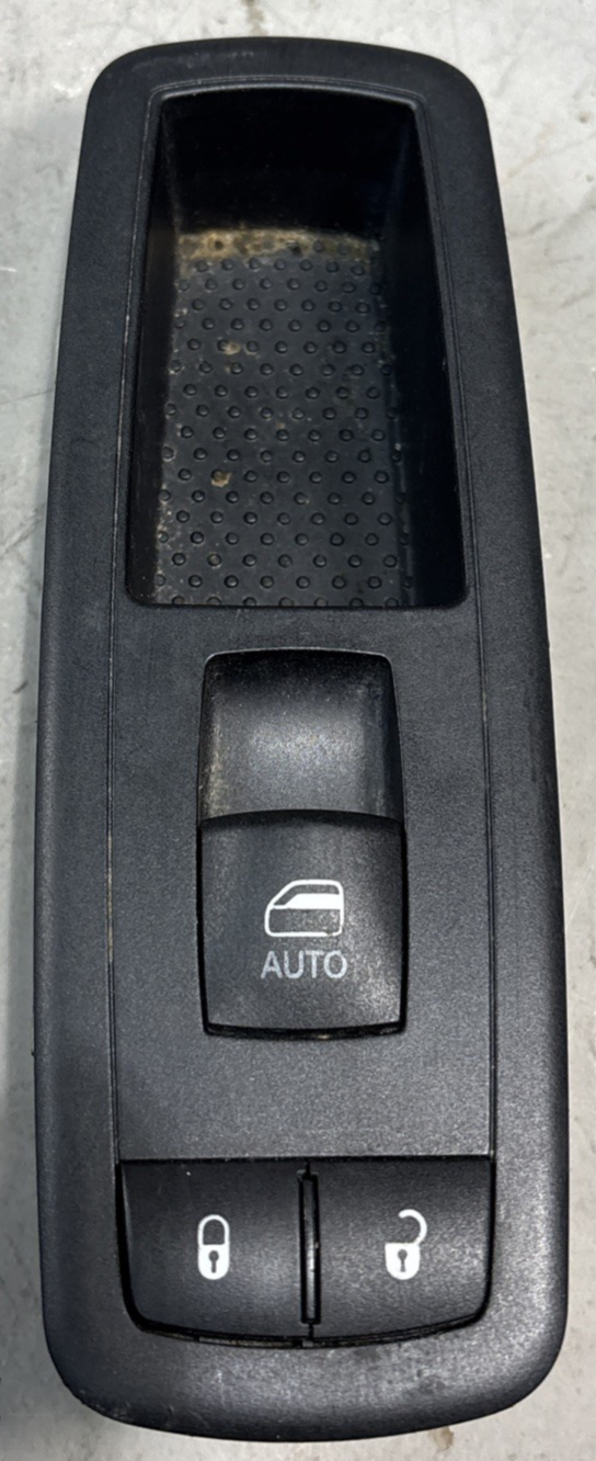 2015-2017 Chrysler 200 & jeep/dodge Front Right Door Switch OEM 68268251AA