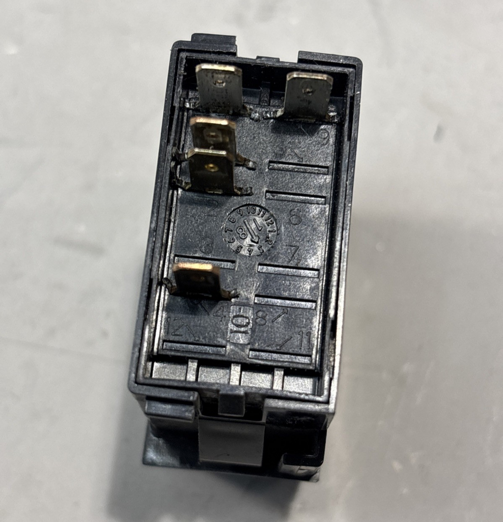2019-2023 VOLVO VNL 760 D13 DASHBOARD DASH LIGHT SWITCH CONTROL 22392444 OEM