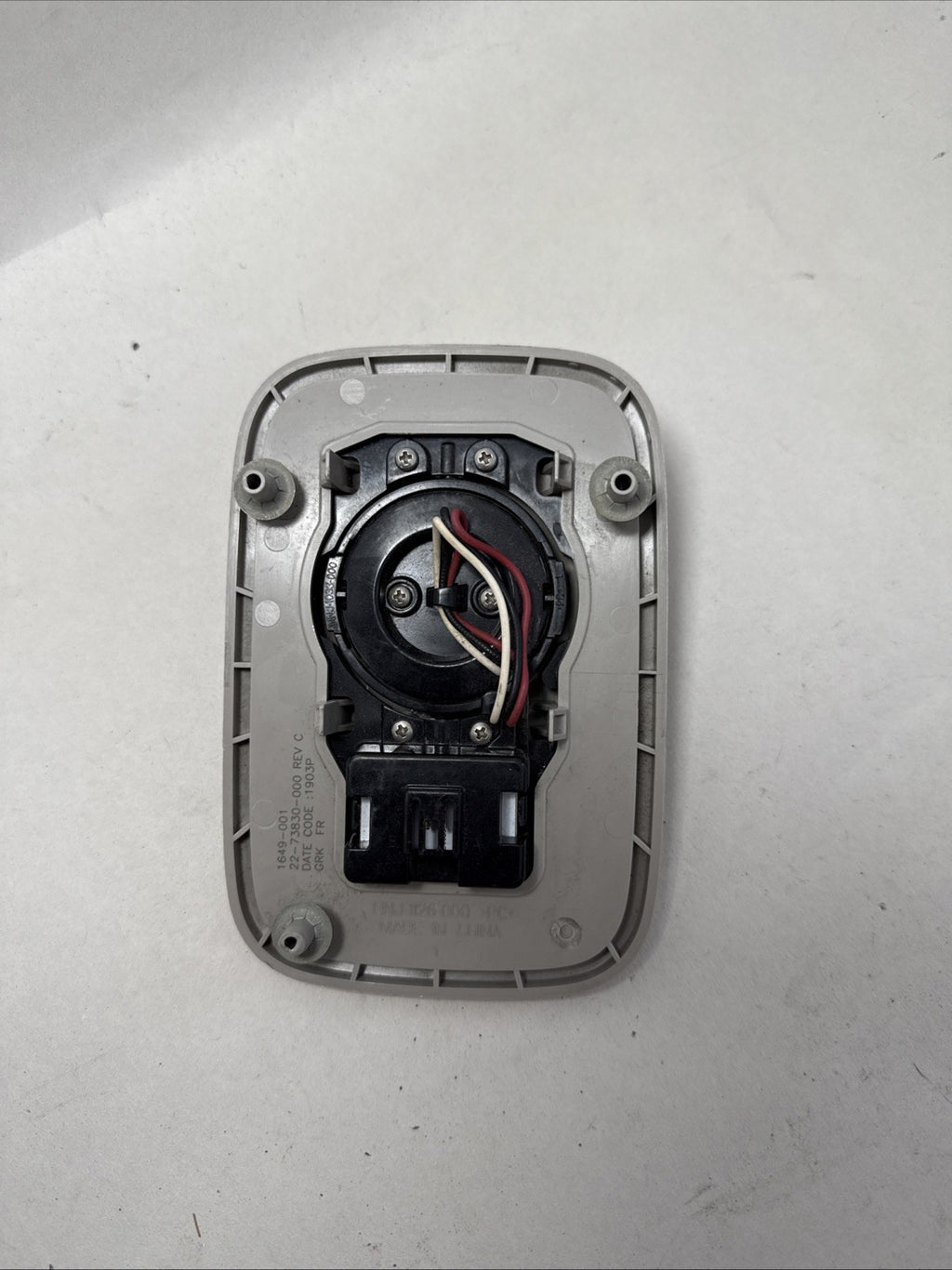 2018-2024 FREIGHTLINER CASCADIA SLEEPER CAB DOME LIGHT LAMP GREY 22-73830-000