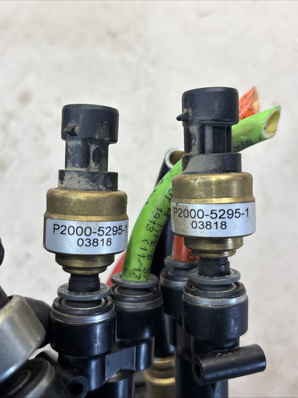 Bendix  Air Brake Dash  Valve G90-6036 WITH AIR PRESSURE SENSOR P2000-5295-1