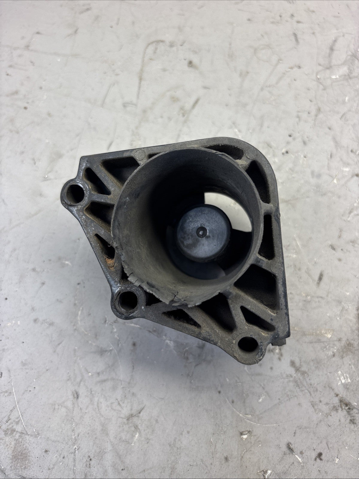 KENWORTH FAIRING SUPPORT UPPER A85-1455
