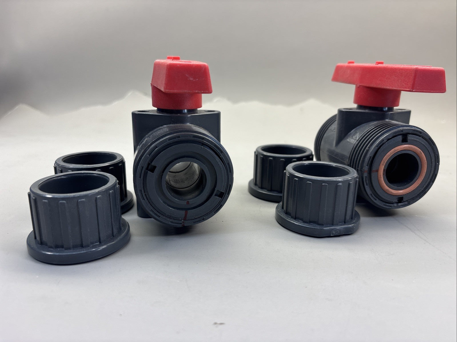 LOT of 2 - PVC Ball Valve DN25 PN10 Union End Gray Red Handle Control
