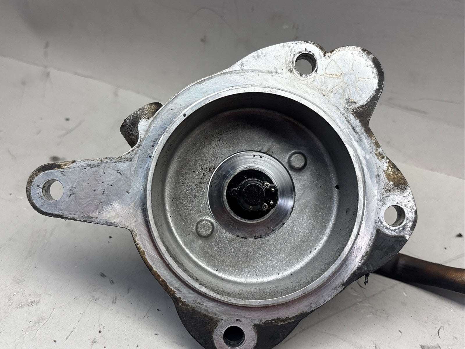 Paccar MX13 Engine FUEL LIFT PUMP HOUSING 398223800 / 1939435PE