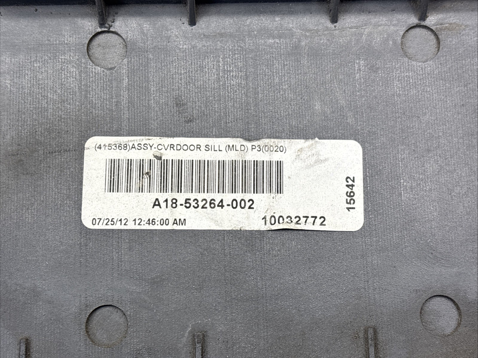 A18-53264-002 FREIGHTLINER CASCADIA DOOR SILL SCUFF PLATE COVER PANEL TRIM OEM