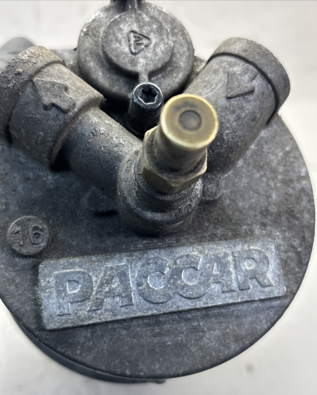 Genuine Paccar Fuel Filter Assy, Primary K37-1010-300110000
