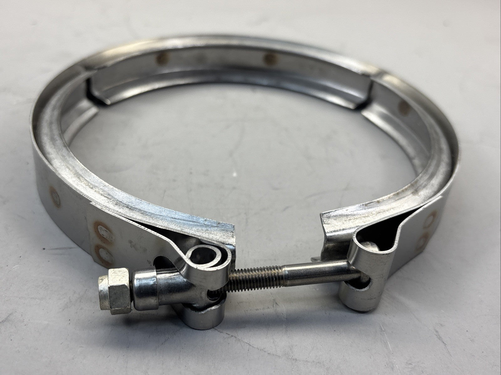 OEM MACK/VOLVO EXHAUST V-CLAMP P/N 21021850 / R.G.RAYO10769/ 010769