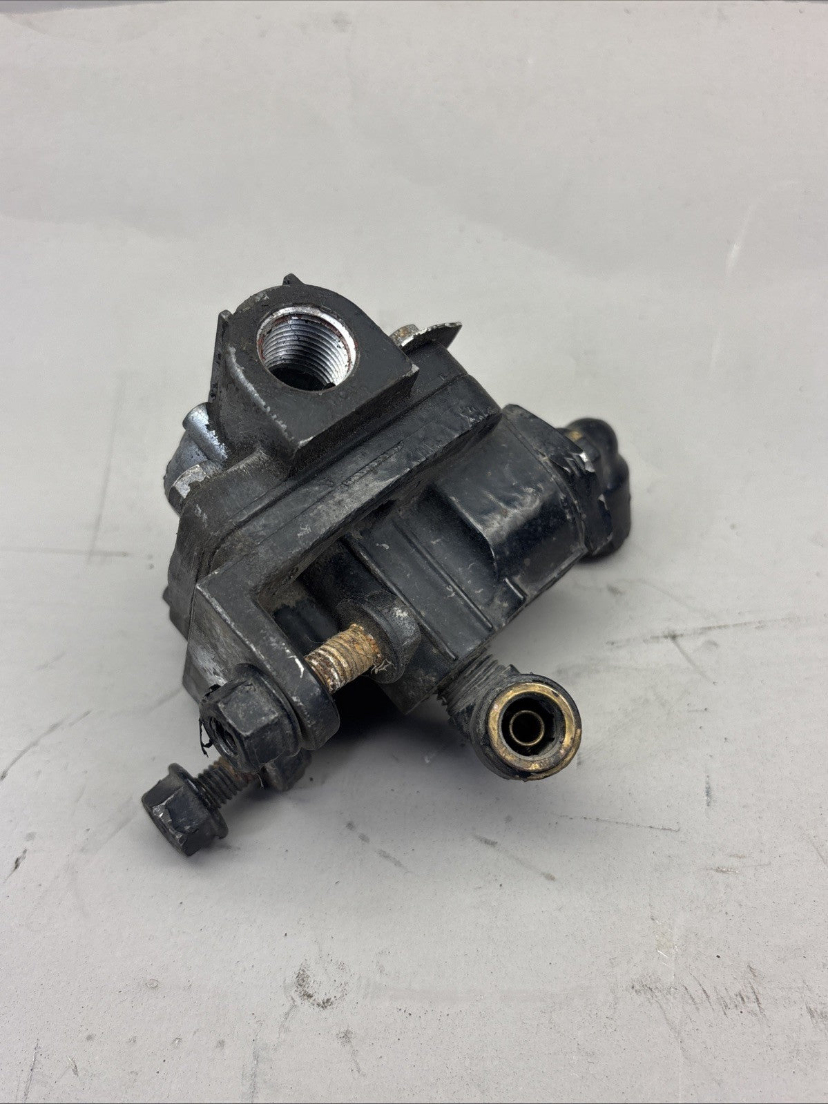 BENDIX T-240004-D QUICK RELEASE VALVE