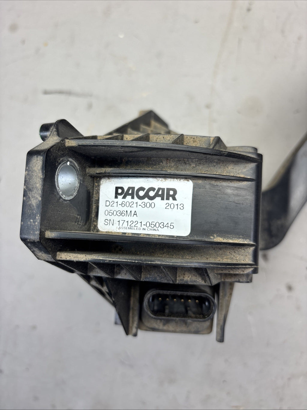 Kenworth 579 Paccar Throttle Pedal Assembly D21-6021-300