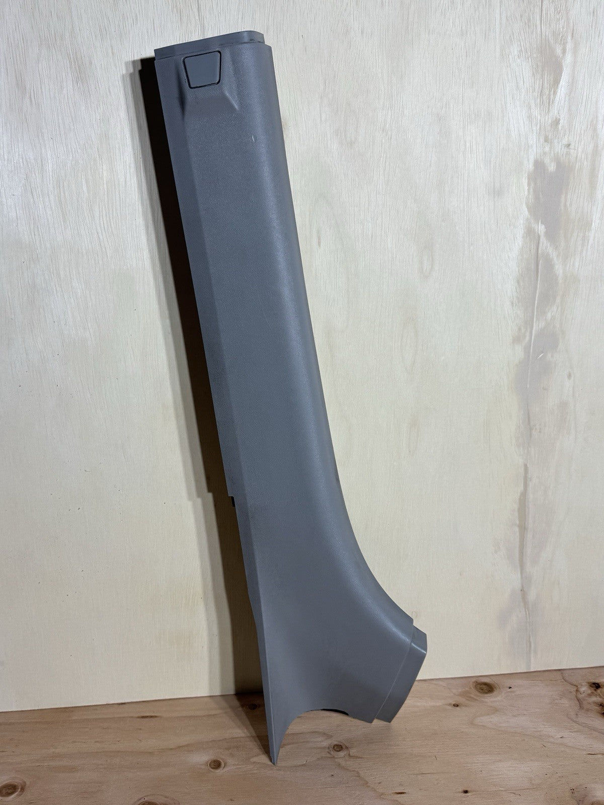 KENWORTH T680 T880 TRIM-COVER, OVER DOOR, RH S60-1540-20661