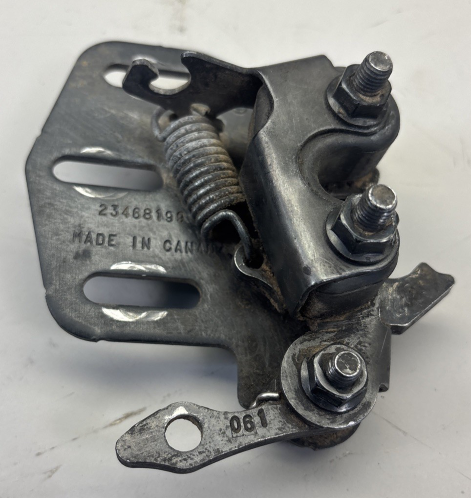 OEM Volvo Hood Latch 23468198 L / 23468199 L
