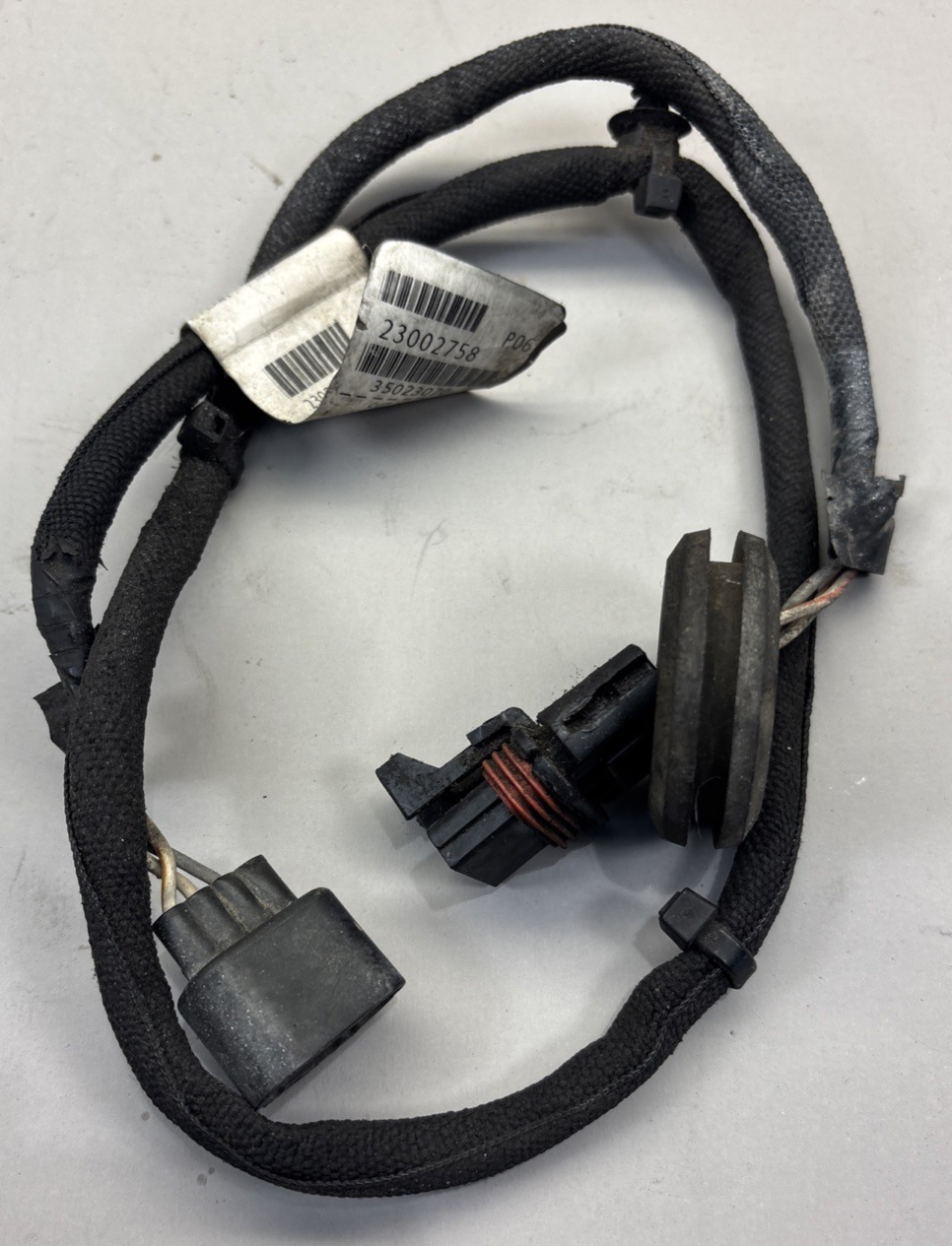 Genuine OE 23002758 Fog Driving Lights Wiring Harness For Volvo VNL
