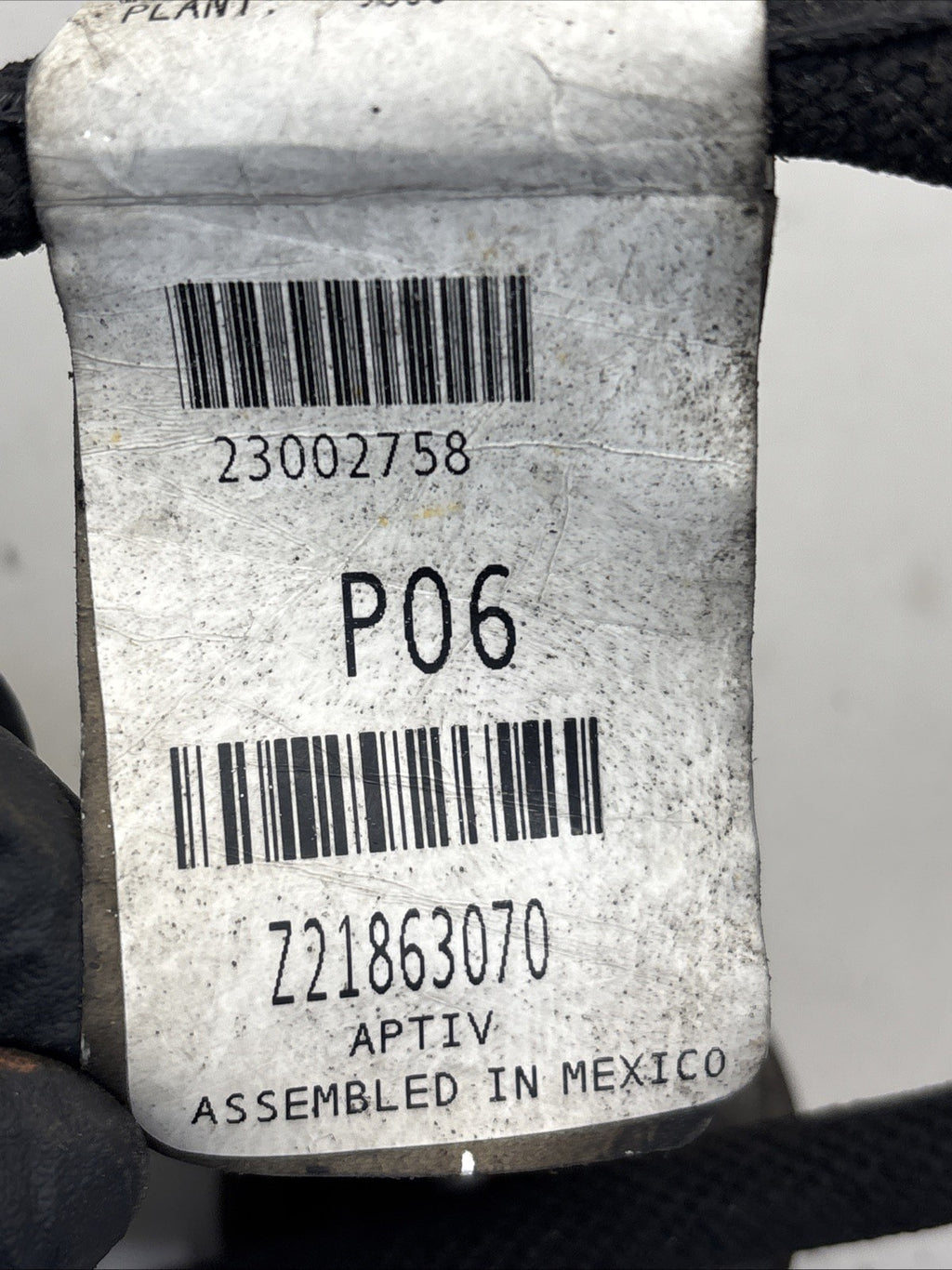 Genuine OE 23002758 Fog Driving Lights Wiring Harness For Volvo VNL