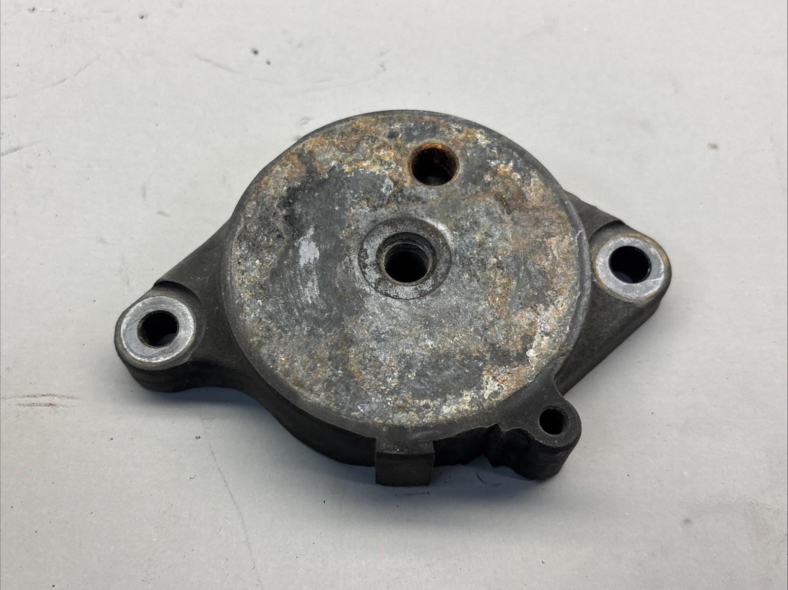 PACCAR MX13 ENGINE BELT TENSIONER BRACKET 1956632 / 74658 - 50567
