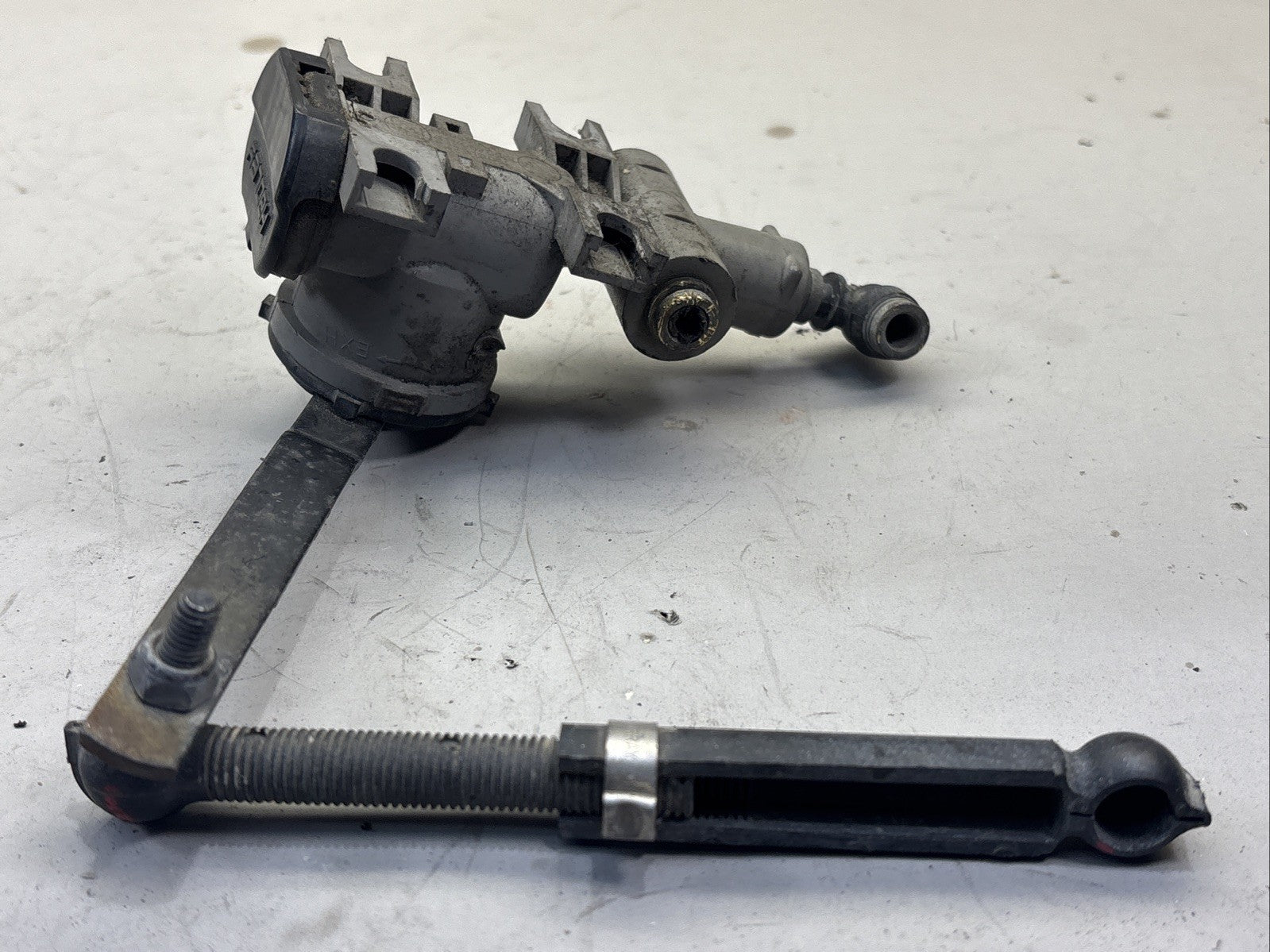 Cab HCV For Freightliner Part 171.H00650DFOE Replaces A1868769000, A1868620002