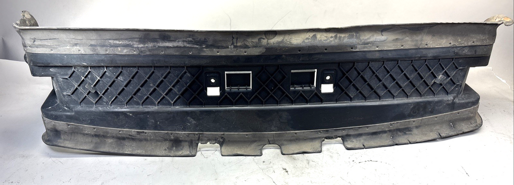 05-33032-000 FREIGHTLINER CASCADIA 126 AIR INTAKE