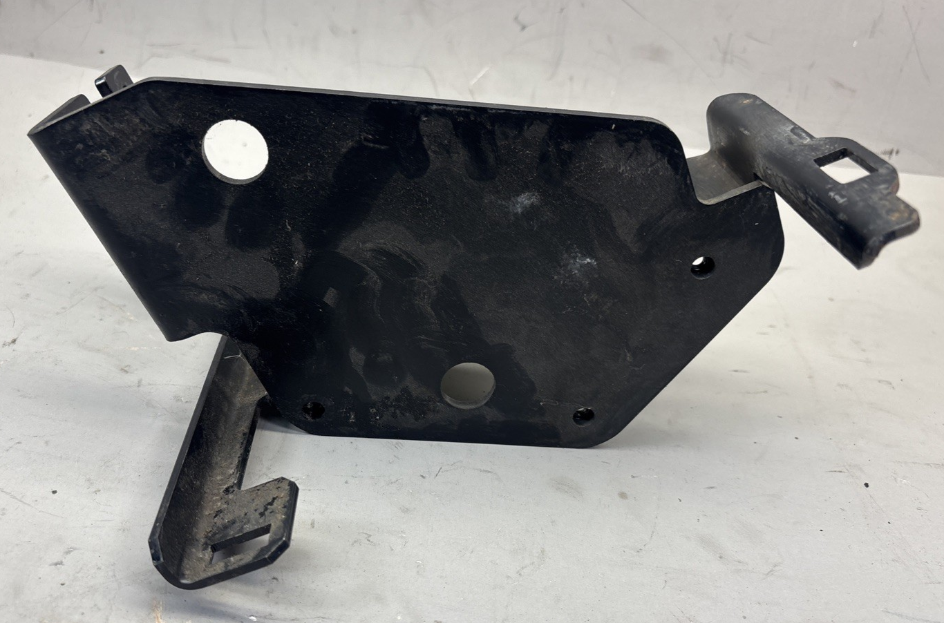 PACCAR   Auto Shifter Support Bracket   S11-6137