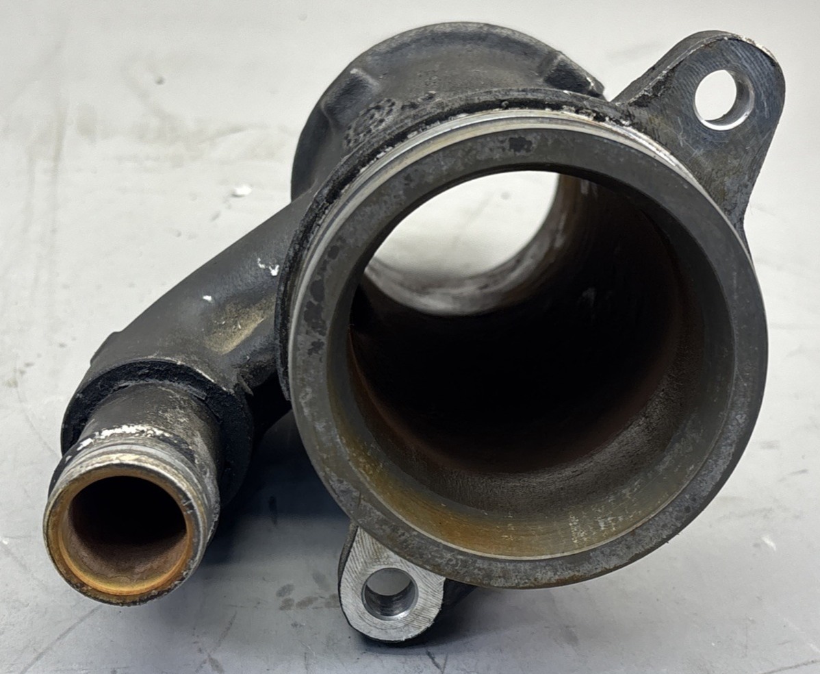 PACCAR COOLANT PIPE 2048384