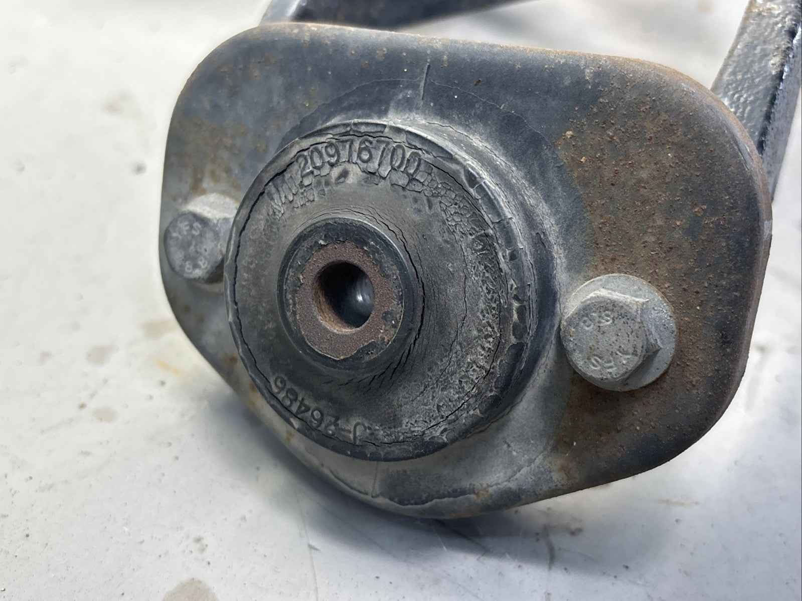 2018 Volvo VNL Gen 3 Frame Horn/Bumper Mount 22489295 (646-11547)