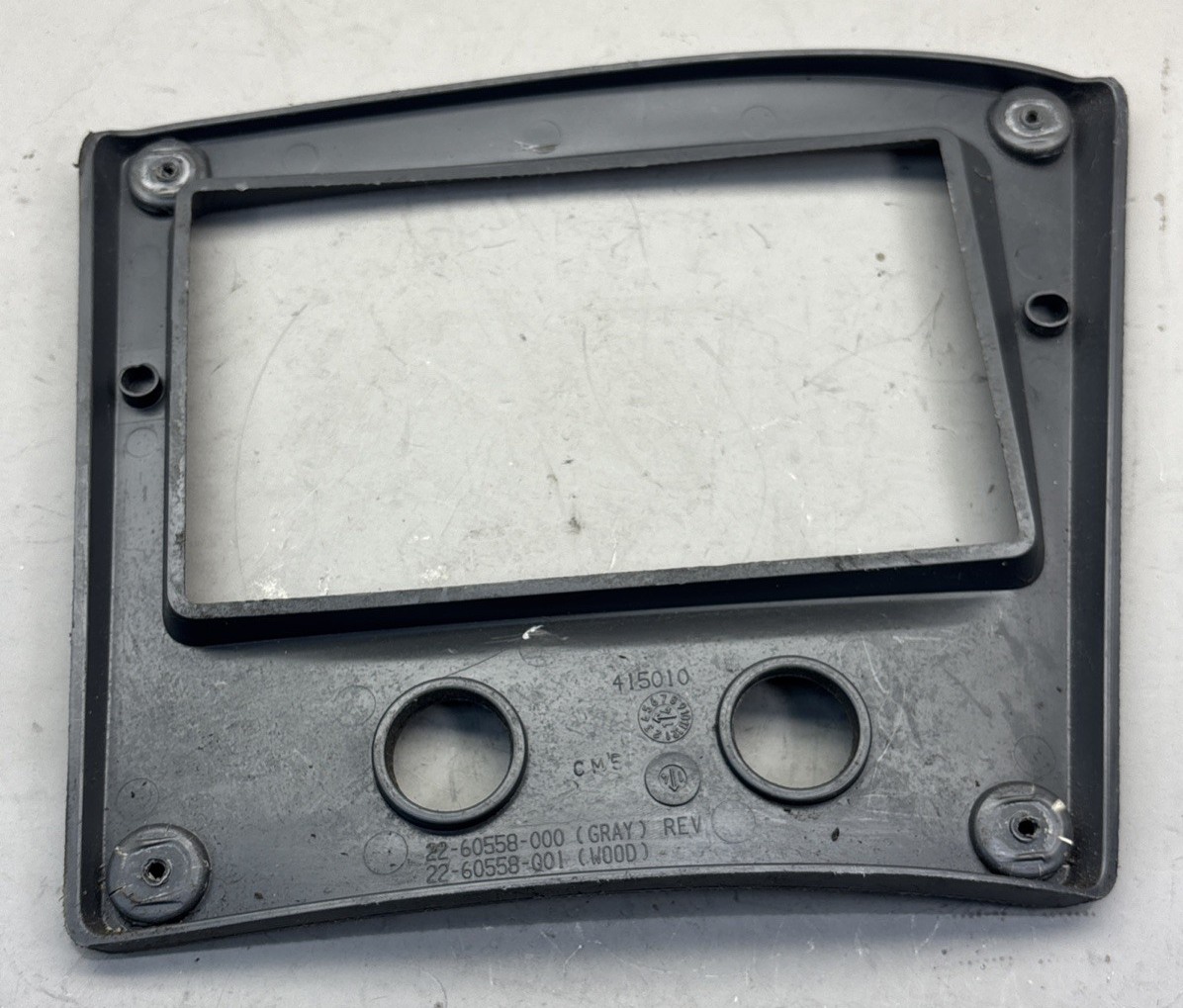 Freightliner Cascadia 113 125 Dashboard Radio Trim Panel Gray 22-60558-000