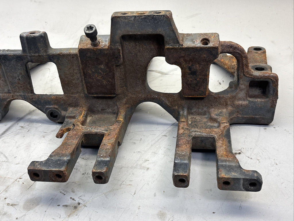 Peterbilt 579 Paccar MX13 EGR Bracket 2052195 2019 OEM
