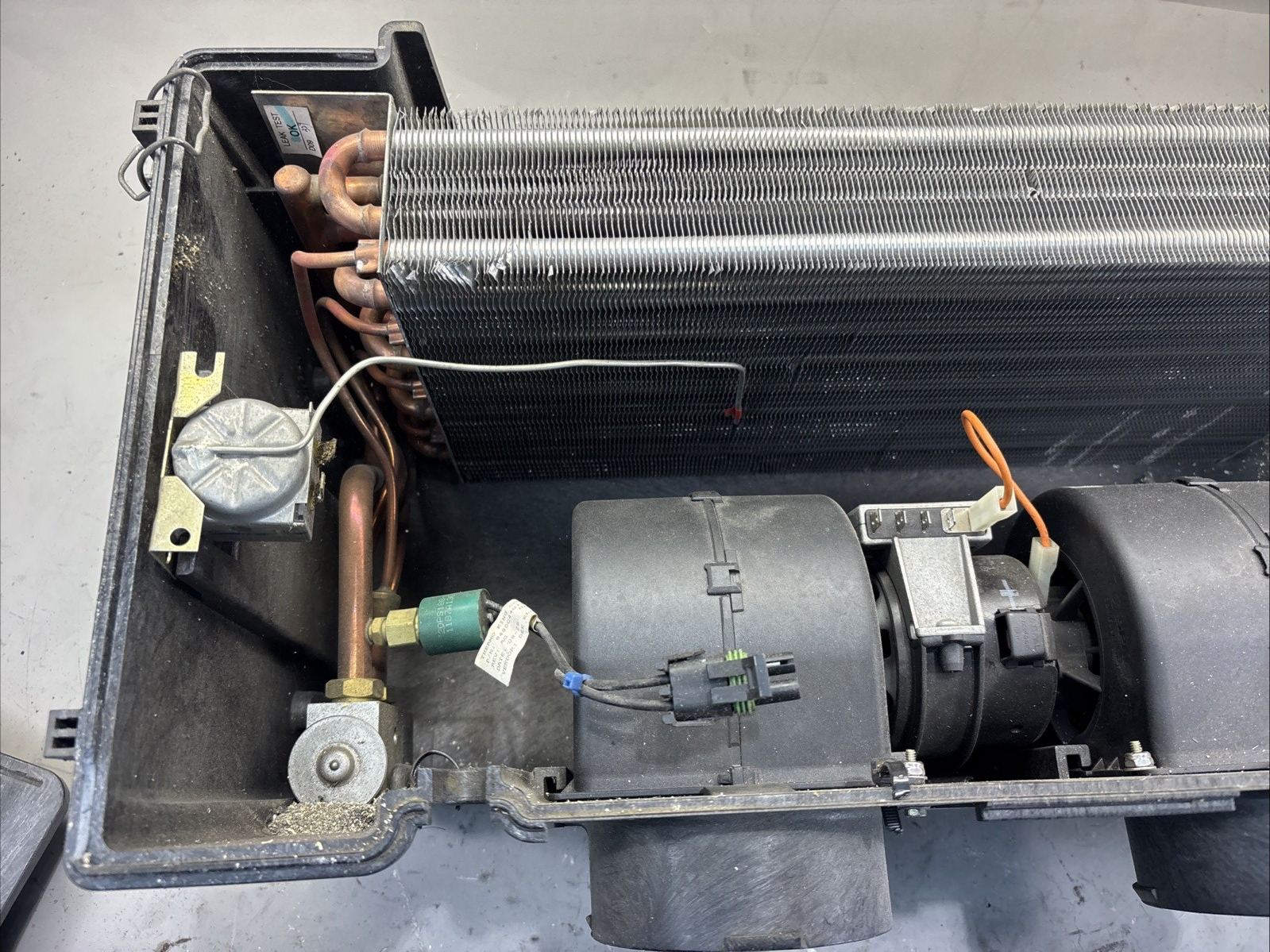 1E51718G01 FREIGHTLINER CASCADIA HEATER OR AIR CONDITIONER THERMO KING HVAC UNIT