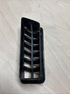18-24 VOLVO VNL 760 FRONT RIGHT SIDE VENT GRILLE LOUVER GRILLE 21692397 OEM