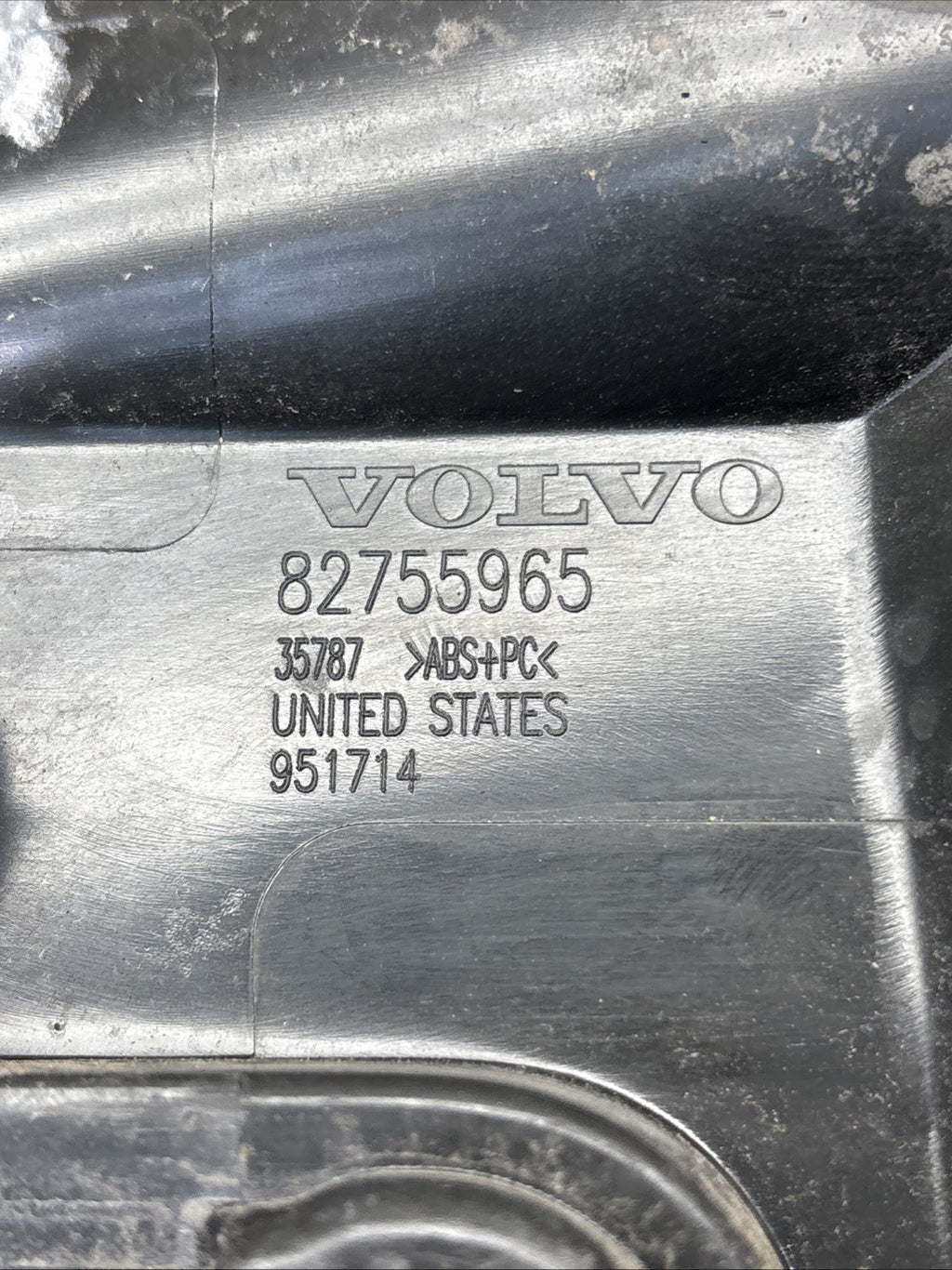 2019 - 2024 Volvo VNL 760 Dash Board Panel Upper Cover 