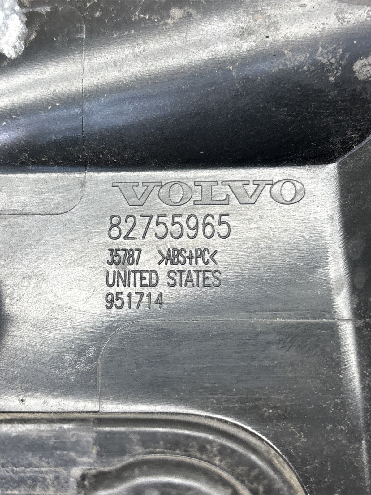 2019 - 2024 Volvo VNL 760 Dash Board Panel Upper Cover 
