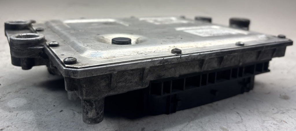 Detroit Diesel Engine Control Module ECM RA0024460135