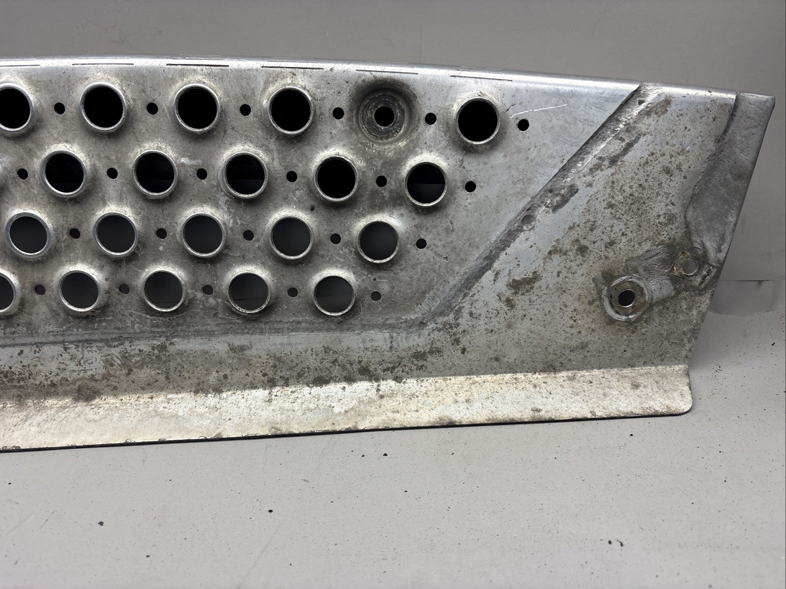 Fuel Tank Step Kw T680 Left Hand Replaces OEM A82-1091-100