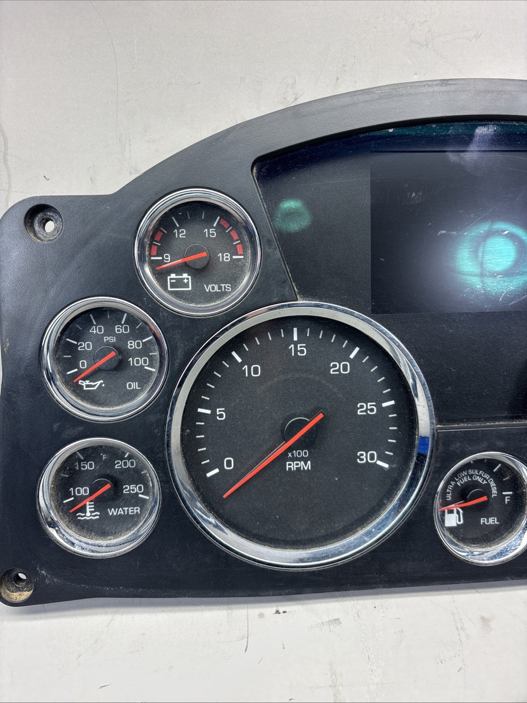 Kenworth T680 Speedometer Gauge Cluster Q43-1164-1-2-111