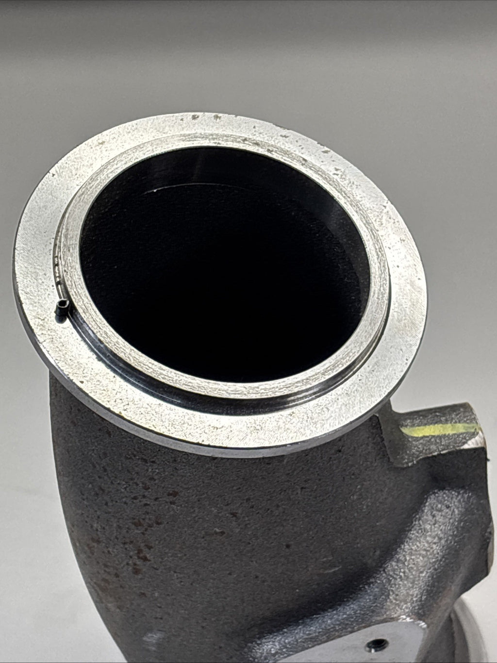 MACK / VOLVO TURBO CONNECTION  P/N: 22388797 / 21404584 / 20998239