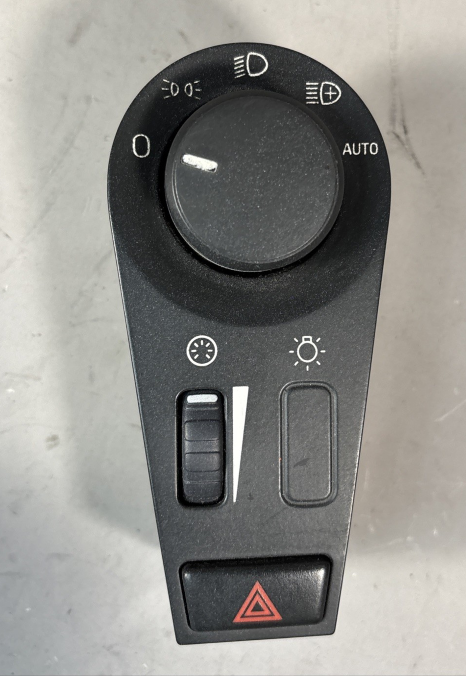 2018-2025 Volvo VNL 760 860 Fog Headlight Auto Hazard Switch OEM 22977099