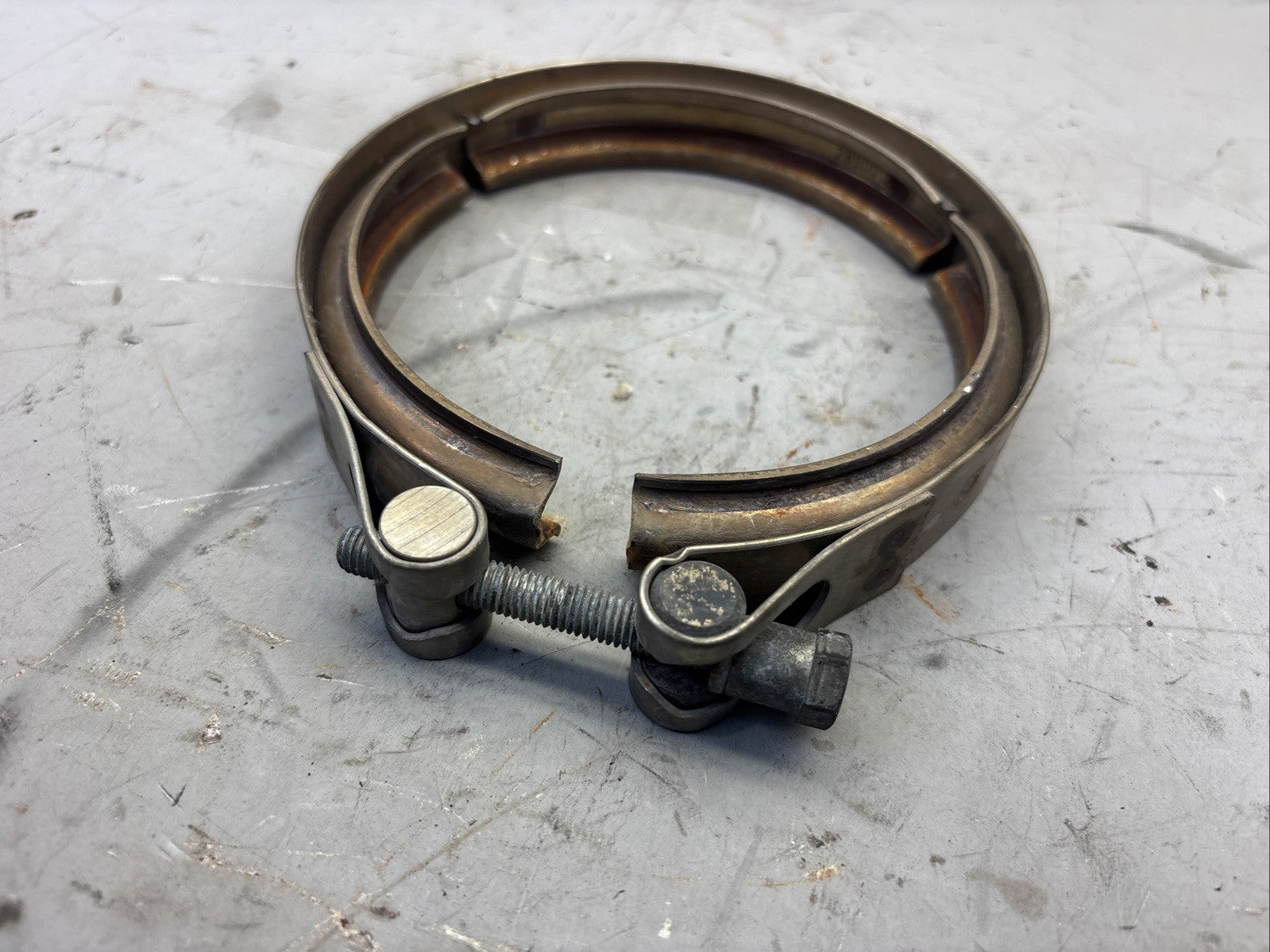 DAF PACCAR V-CLAMP 1976457