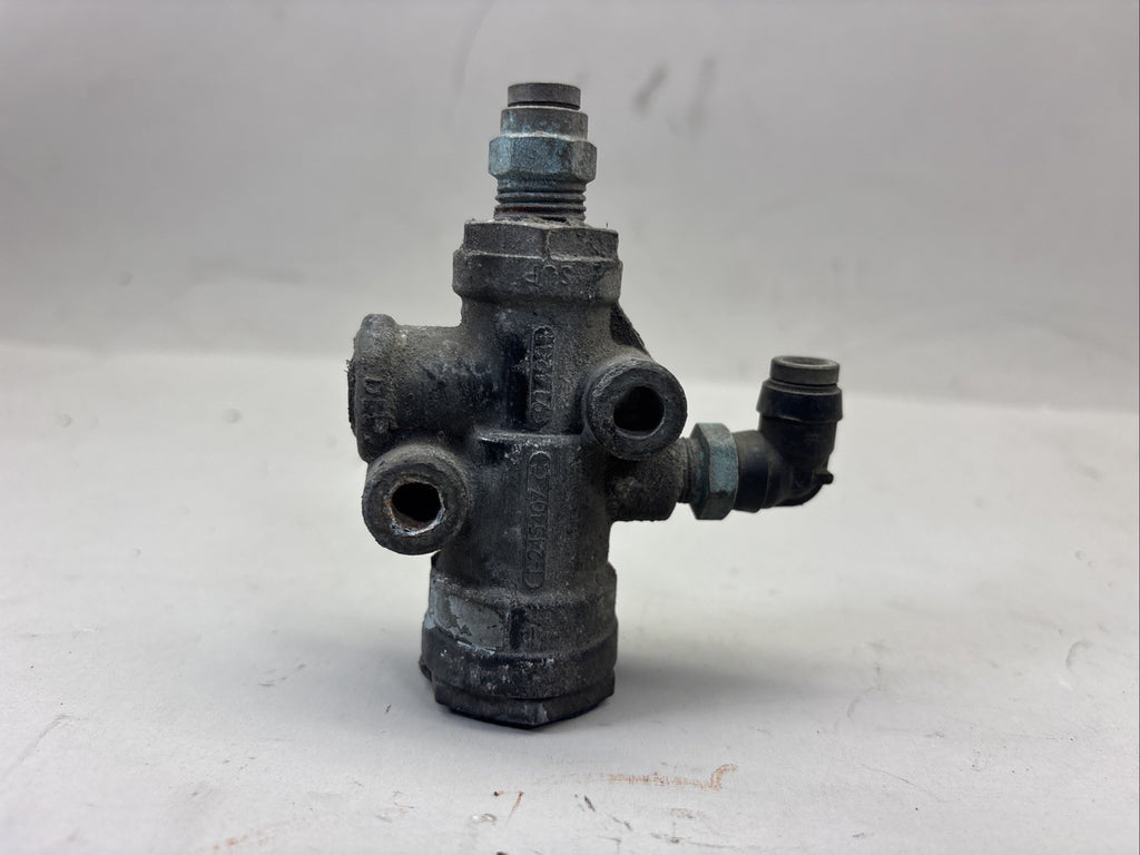 GENUINE BENDIX AIR BRAKE QUICK RELEASE VALVE USED T-245407