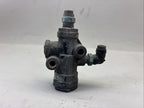 GENUINE BENDIX AIR BRAKE QUICK RELEASE VALVE USED T-245407