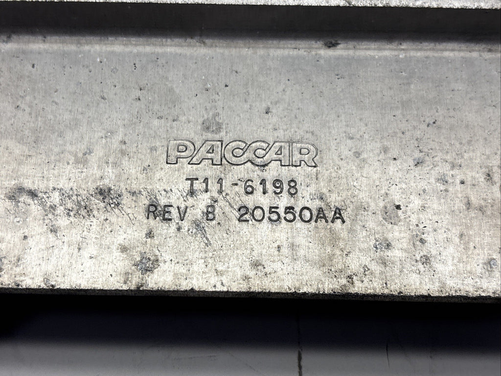 PACCAR  AIR SKIRT BRACKET   T11-6198