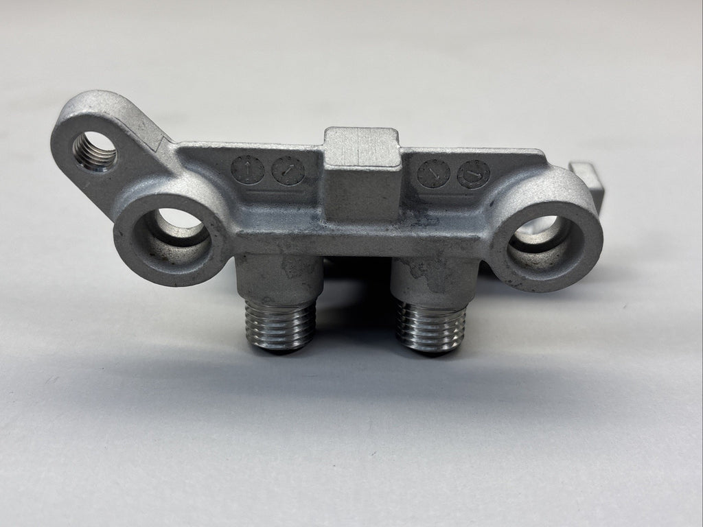 22026839 Volvo / Mack Truck Mounting Plate