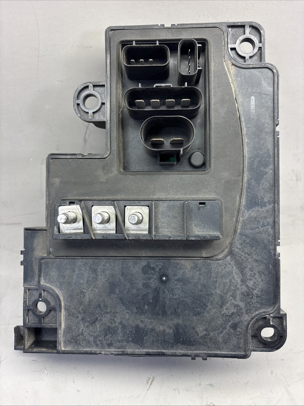 A66-01830-000 FREIGHTLINER CASCADIA 126 FUSE BOX