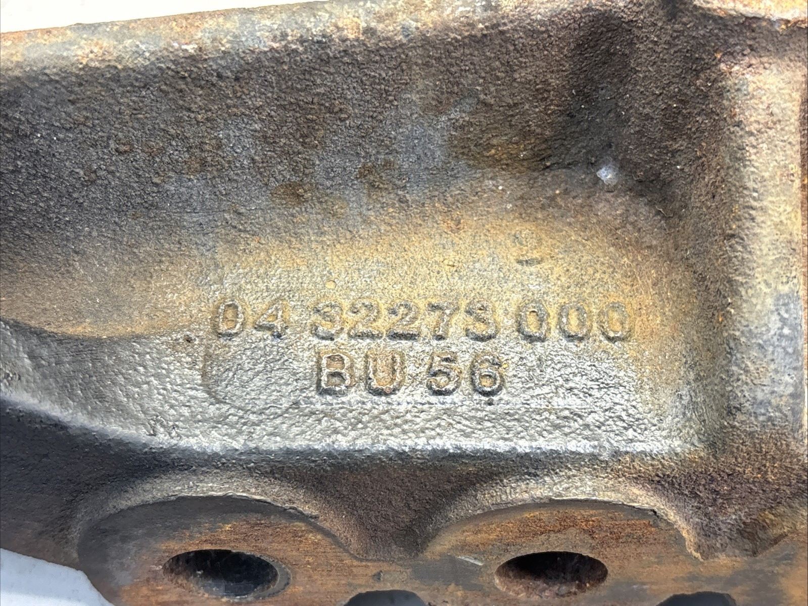 04-32273-000 FREIGHTLINER CASCADIA 0 EXHAUST/MUFFLER BRACKET 3475349