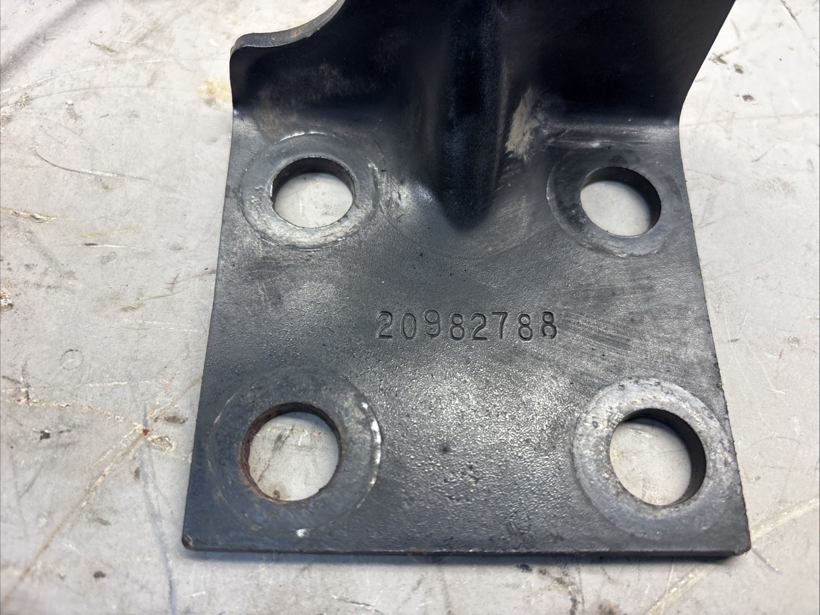 Genuine Mack Fender Bracket 20982788 OEM New