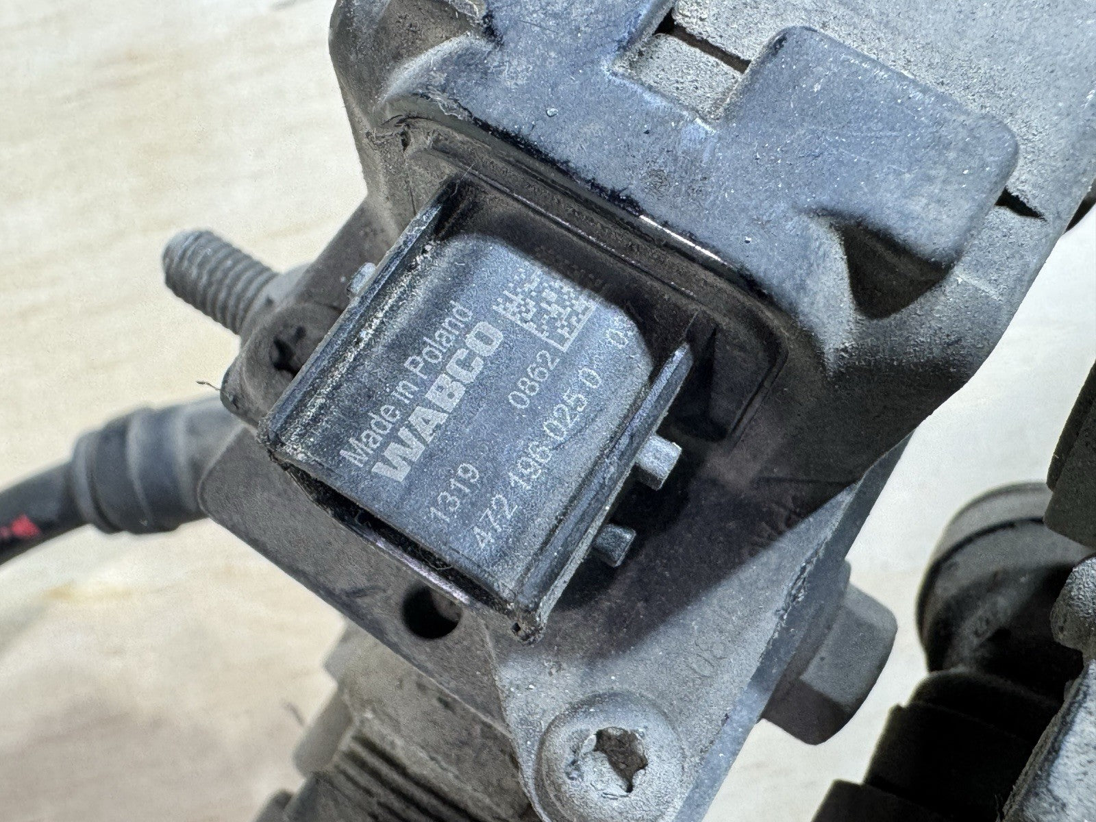 2021 FREIGHTLINER CASCADIA LEFT REAR WABCO AIR MODULATOR VALVE 4721960250