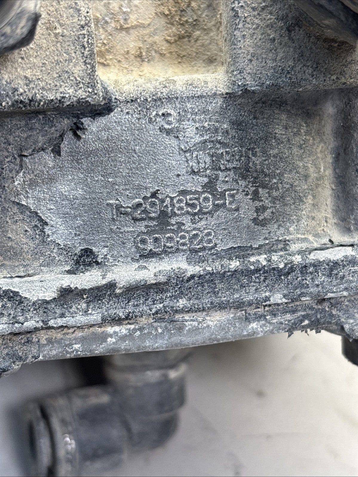 Bendix Relay Valve PN: T-294859-D