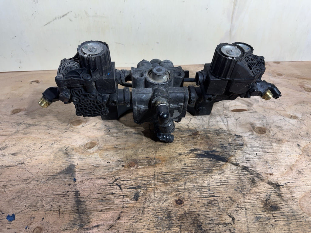 2021 Kenworth T680 Bendix  Brake Valve Assembly  D591-309 / K056040 / M-40HF